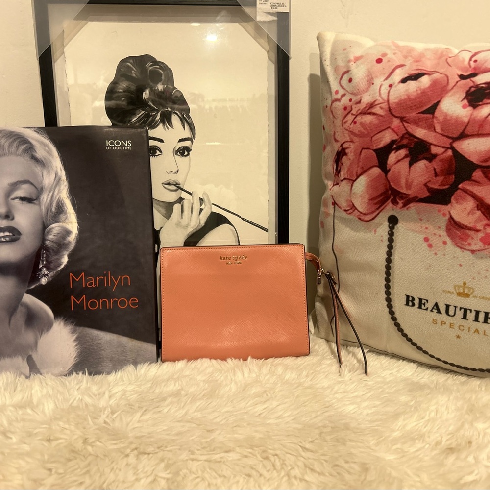 Kate Spade Coral Wristlet